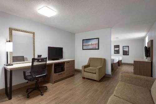 La Quinta by Wyndham Oceanfront Daytona Beach - image 26