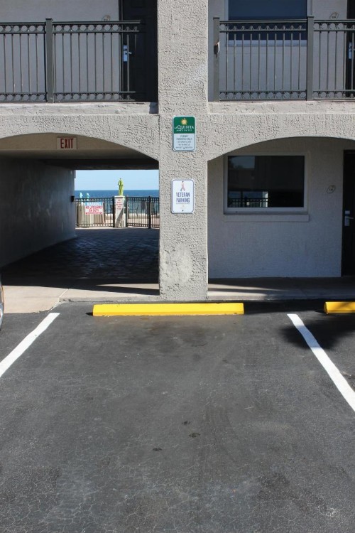La Quinta by Wyndham Oceanfront Daytona Beach - image 40