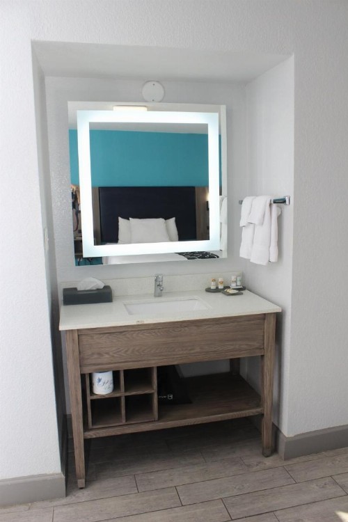 La Quinta by Wyndham Oceanfront Daytona Beach - image 42