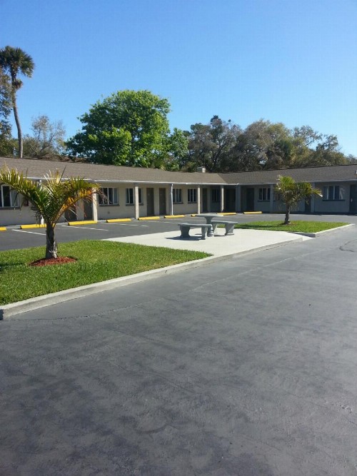 Budget Inn of Daytona Beach - image 6