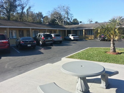 Budget Inn of Daytona Beach - image 8