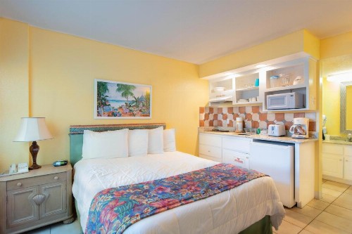 Sea Shells Beach Club - image 16
