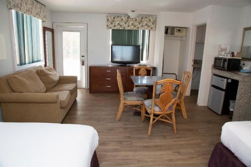 Daytona Dream Inn - image 31