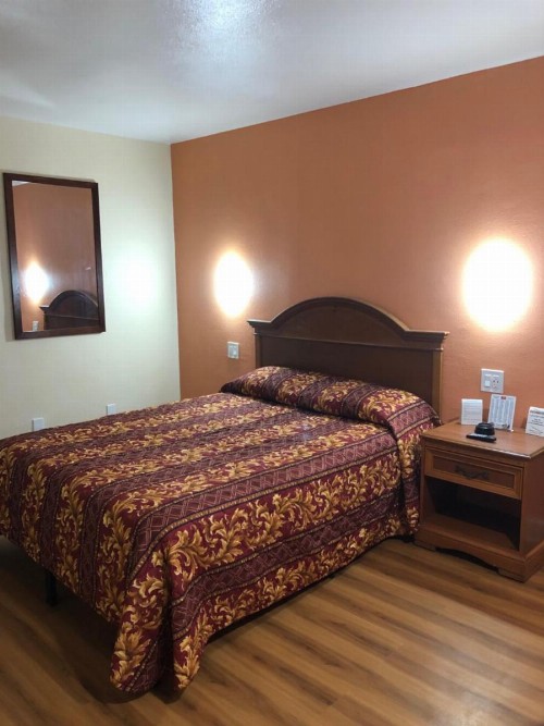 Red Carpet Inn Daytona Beach - image 19