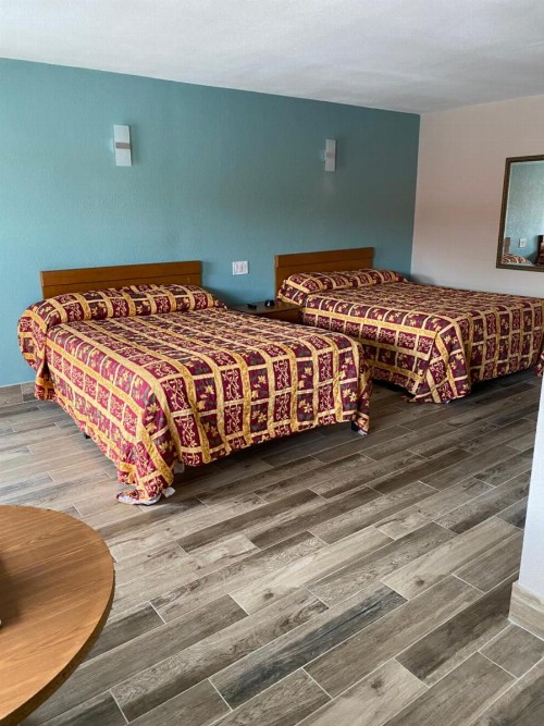 Red Carpet Inn Daytona Beach - image 5