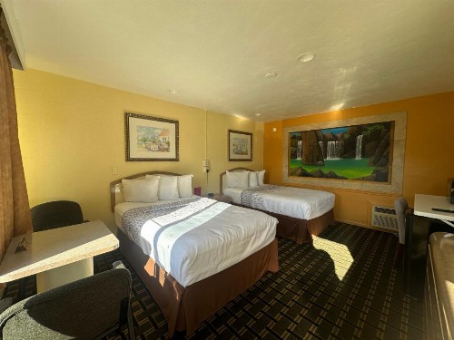 Super Inn Daytona Beach - image 20