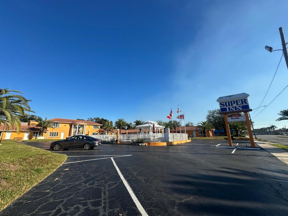 Super Inn Daytona Beach - image 7