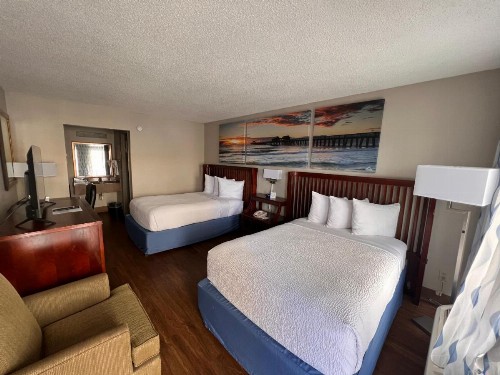 Days Inn by Wyndham Daytona Beach Speedway - image 1