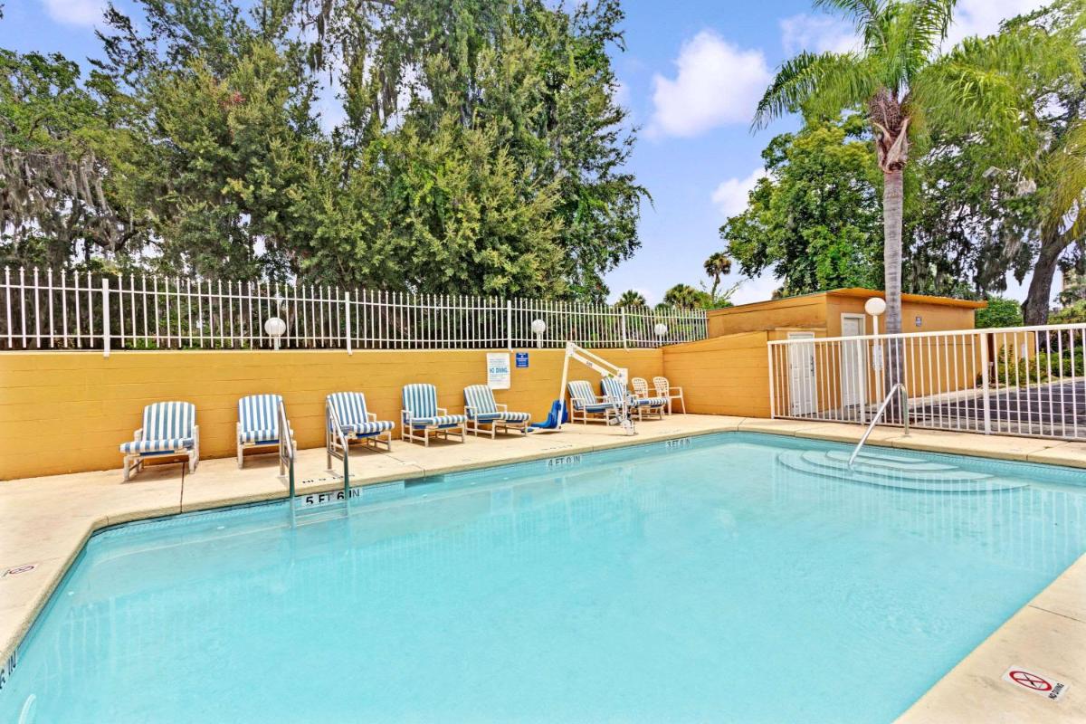 Sunset Inn Daytona Beach - image 4