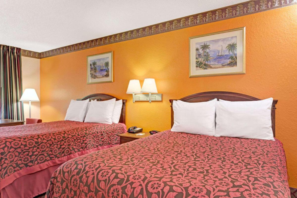 Sunset Inn Daytona Beach - image 6