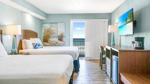 Boardwalk Inn and Suites - image 33