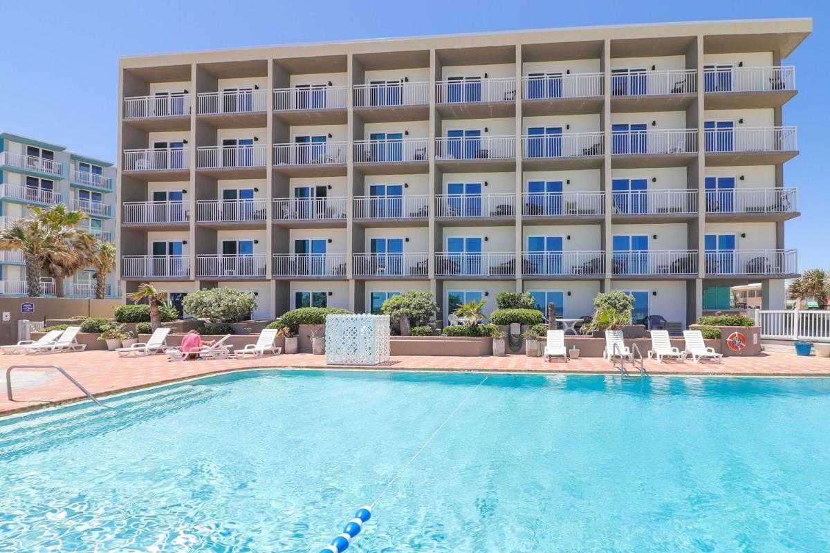 Boardwalk Inn and Suites - image 4