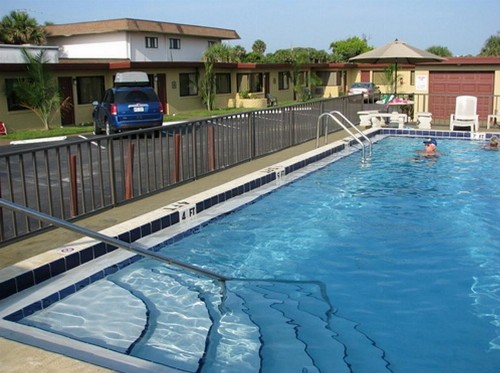 Atlantic Economy Inn - image 12