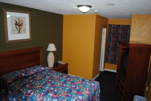 Atlantic Economy Inn - image 14