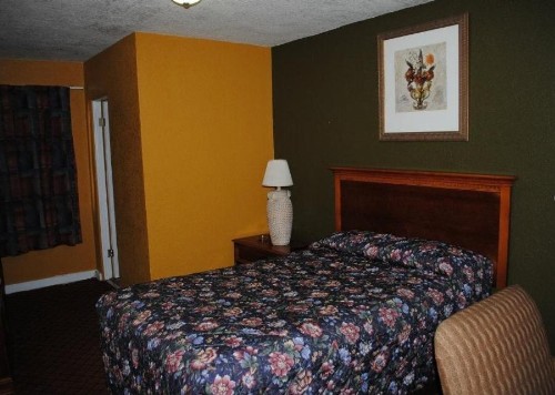 Atlantic Economy Inn - image 4
