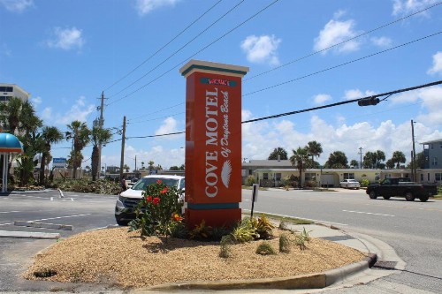 Cove Motel Oceanfront - image 25