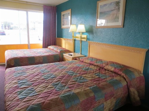 Skyway Motel - image 3