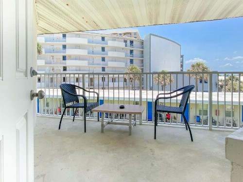 Ocean Court - image 15