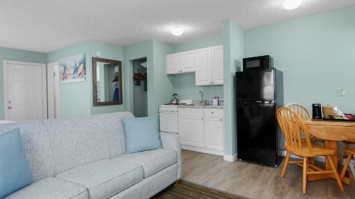 Ocean Court - image 37