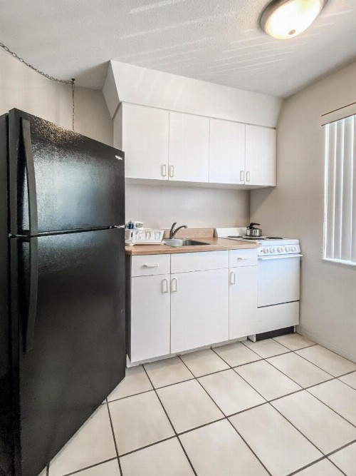 Ocean Court - image 46