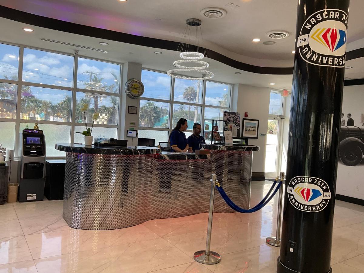 The Streamline Hotel - Daytona Beach - image 2