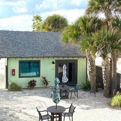 Micks Beach Hideaway - image 2