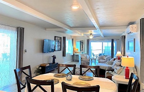 Micks Beach Hideaway - image 24