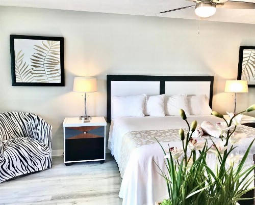 Micks Beach Hideaway - image 36