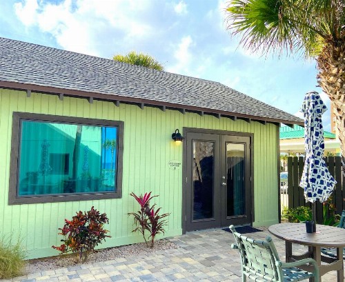 Micks Beach Hideaway - image 39