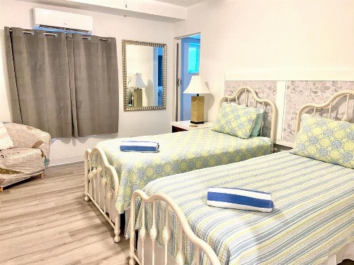 Micks Beach Hideaway - image 40