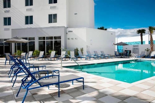 Fairfield Inn & Suites by Marriott Daytona Beach Speedway/Airport - image 13