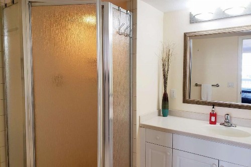 Unit #817 - image 7