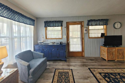 108 Seaway Bungalow - image 15