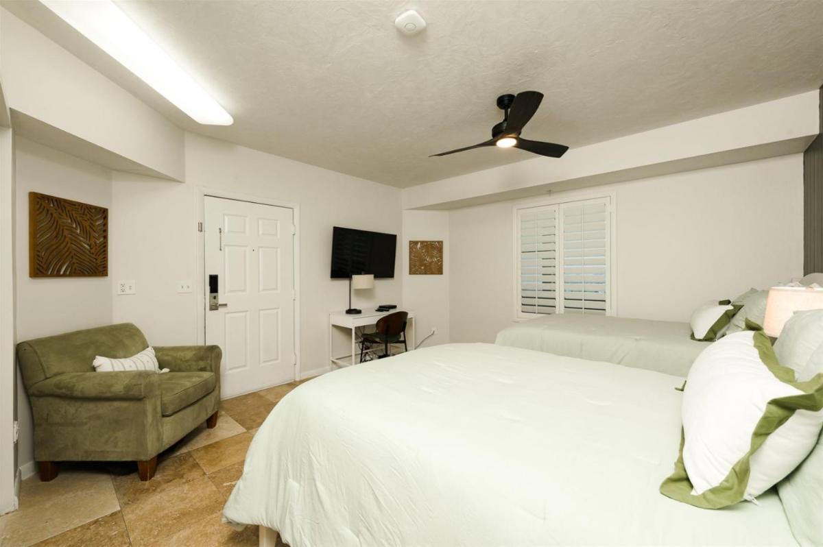 Unit 1604 - image 3