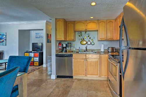 Condo-Walk to Daytona Beach 6 Mi to Speedway - image 9