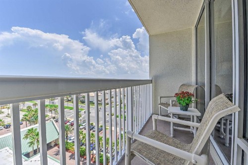 Daytona Beachfront Condo with Ocean View and Amenities - image 3