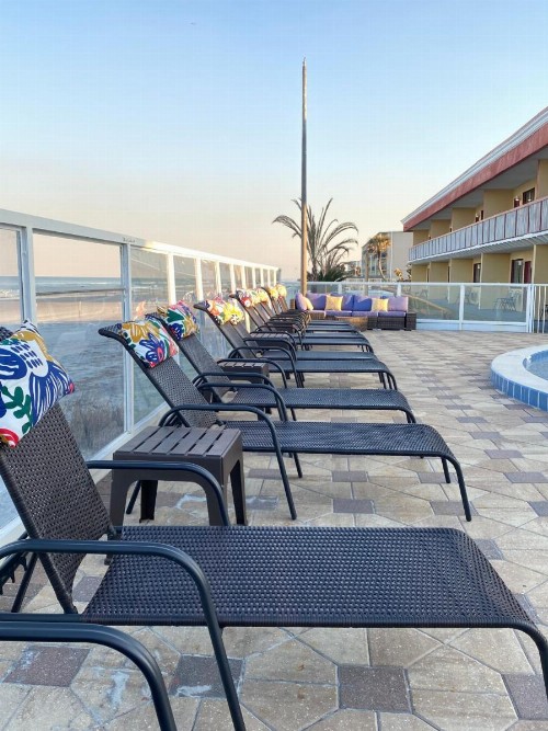 Sandals Inn - image 12