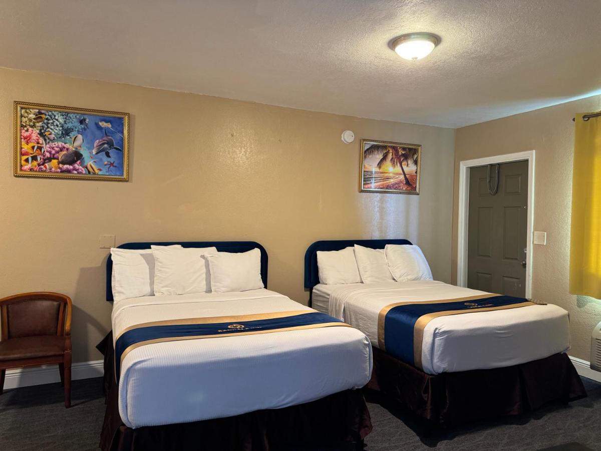 Sandals Inn - image 2