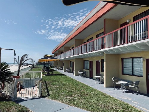 Sandals Inn - image 20