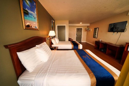 Sandals Inn - image 30