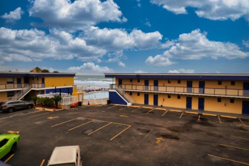 Sandals Inn - image 40