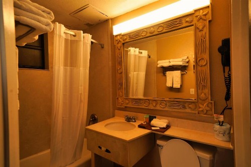 Sandals Inn - image 43