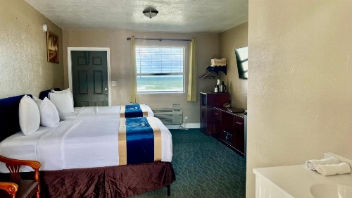Sandals Inn - image 7