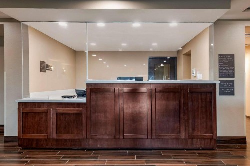 Comfort Suites Daytona Beach - Speedway - image 3