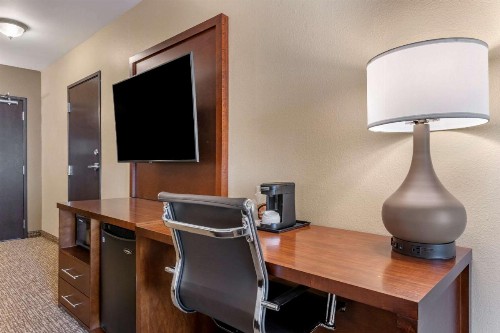 Comfort Suites Daytona Beach - Speedway - image 8