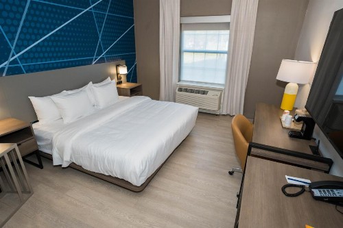 Baymont by Wyndham Decatur - image 13