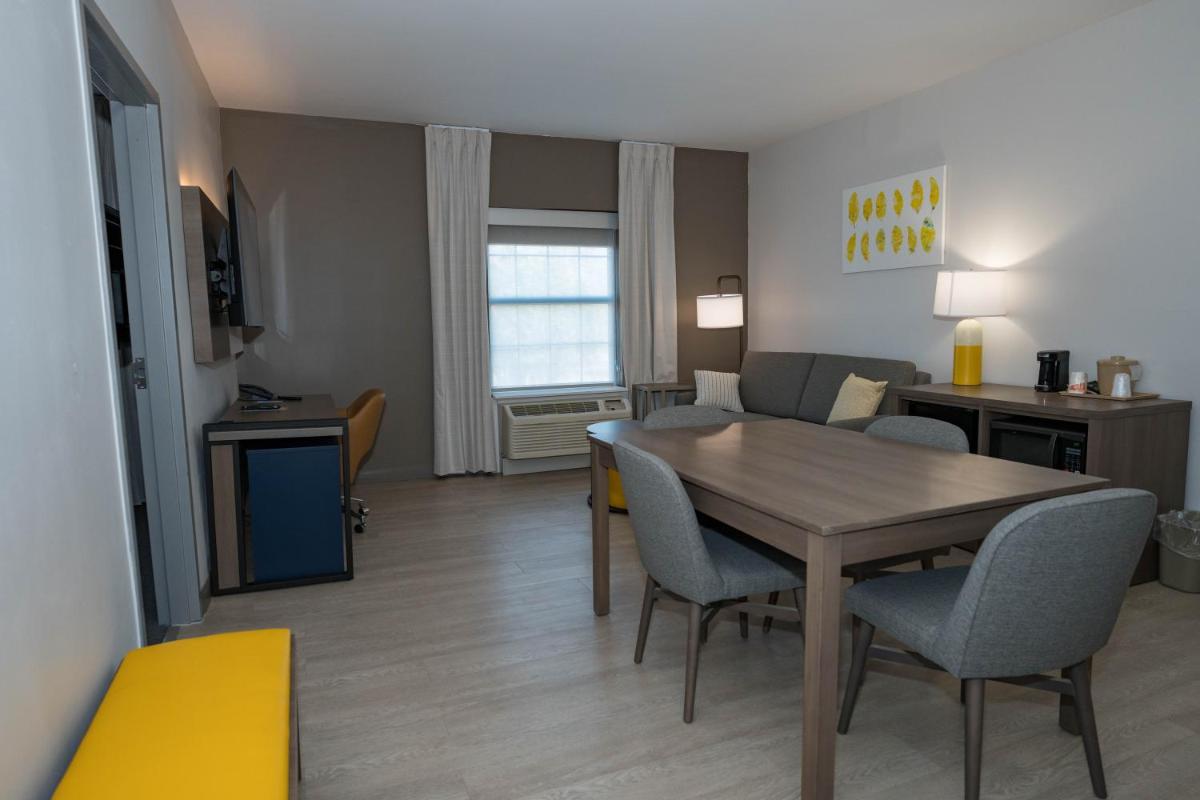 Baymont by Wyndham Decatur - image 2