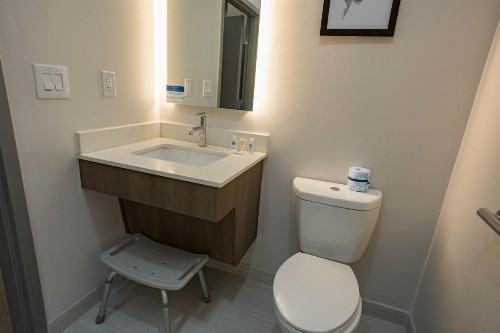 Baymont by Wyndham Decatur - image 37