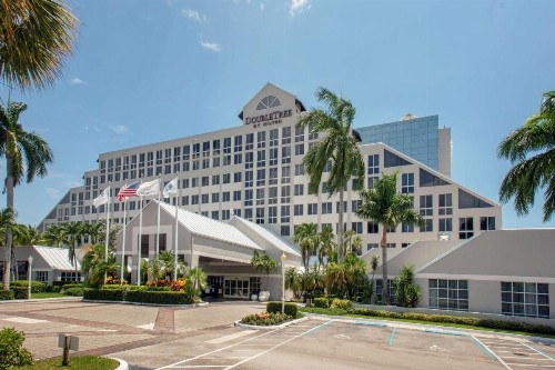 DoubleTree by Hilton Hotel Deerfield Beach - Boca Raton - image 2