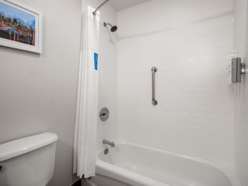 Hampton Inn Deerfield Beach - image 14